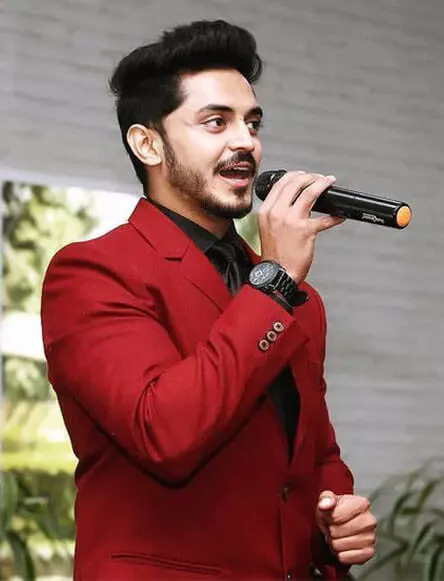 Best Emcee Shahbaz Khan